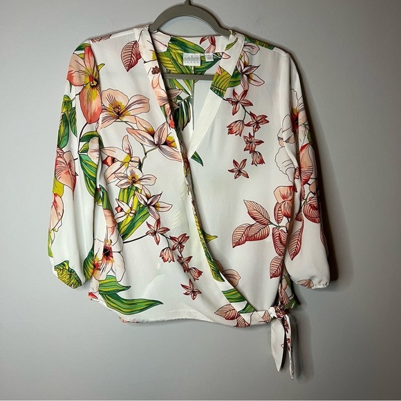 Women’s Soho pink floral mock wrap blouse size small S - Picture 1 of 5